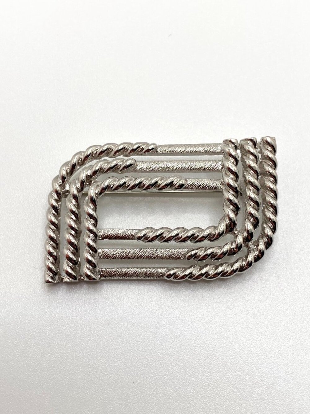 Vintage Brooch Silver Tone Metal Twisted Rope Geometric 60s 80s MCM Minimalist